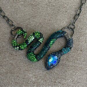 Blue & Green Beaded Faceted Crystal Serpent On Gunmetal Adjustable Chain